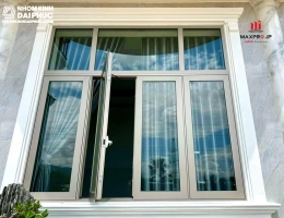 Cửa Sổ Mở Hất Nhôm Maxpro Hệ 55: Kỹ Thuật Chống Nước 100%