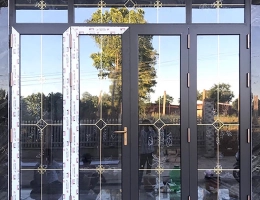 Top 9+ mẫu cửa nhôm xingfa màu đen được ưa chuộng