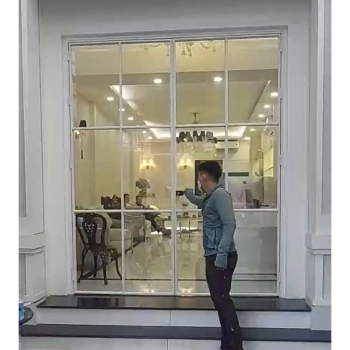 Cửa nhôm Slim 2 cánh mở quay chia nan