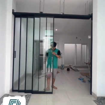 Cửa Nhôm Slim 4 Cánh Lùa: Giải Pháp Không Gian Mở, Không Ray Dưới