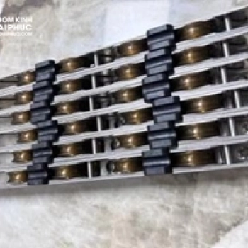 Bánh xe 4 bánh hổ phách Janus, dùng cho hệ lùa size 22x39, nhôm rãnh C , mã BX-CD39