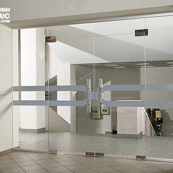 Cửa kính cường lực mở 2 cánh 10 ly