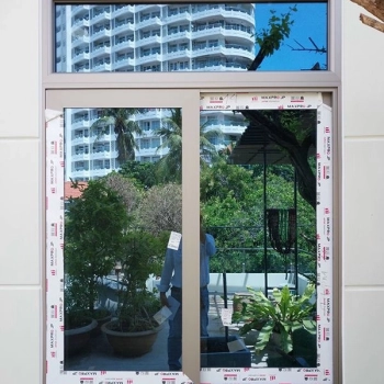 Cửa sổ mở lùa 2 cánh nhôm Maxpro hệ 65