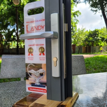 Khóa đơn điểm CANDY màu Bạc (Tay Tam Giác hoặc Tay Cong)