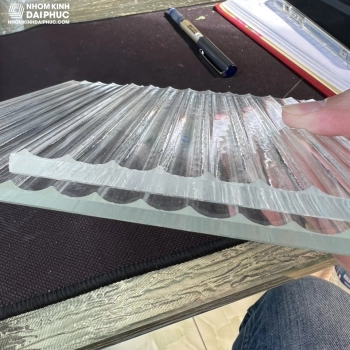 Kính sọc 8mm siêu trong