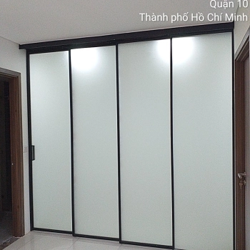 Lắp đặt hoàn thiện cửa nhôm Slim 4 cánh lùa tại chung cư Hà Đô, Quận 10