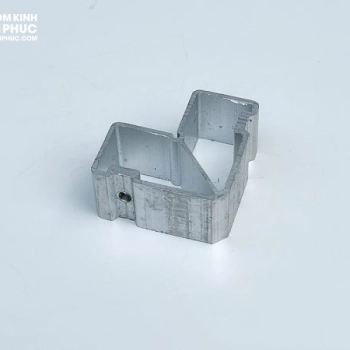 Phụ kiện cửa trượt quay. Ke góc nhôm cửa trượt quay