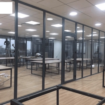 Vách kính cố định Nhôm Xingfa