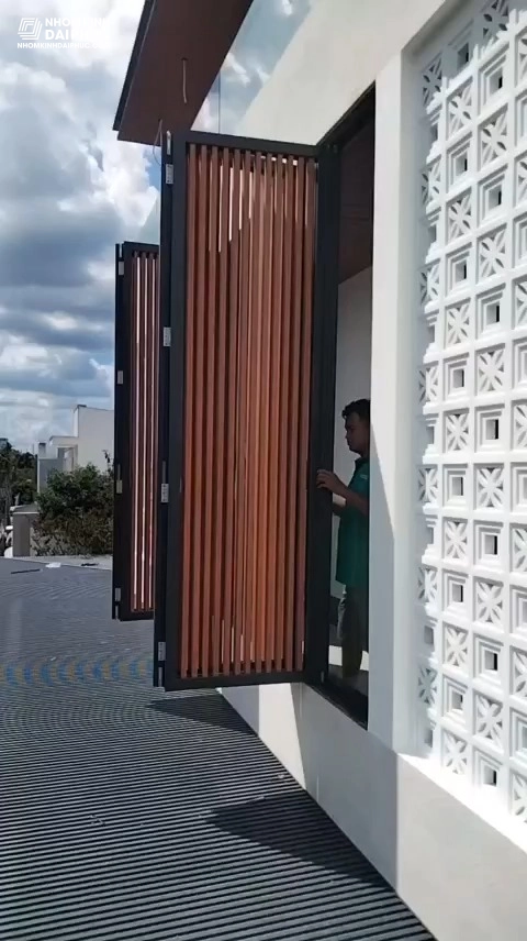 Thi Công Lam Chắn Nắng Hệ Xếp Gấp Kogen Chất Lượng Cao Tại Cần Thơ