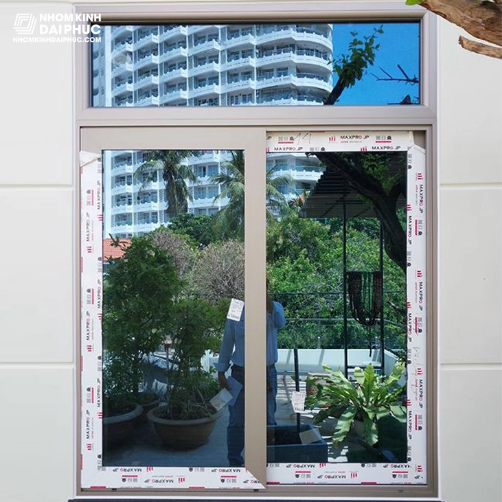 Cửa sổ lùa 2 cánh nhôm Maxpro hệ 83