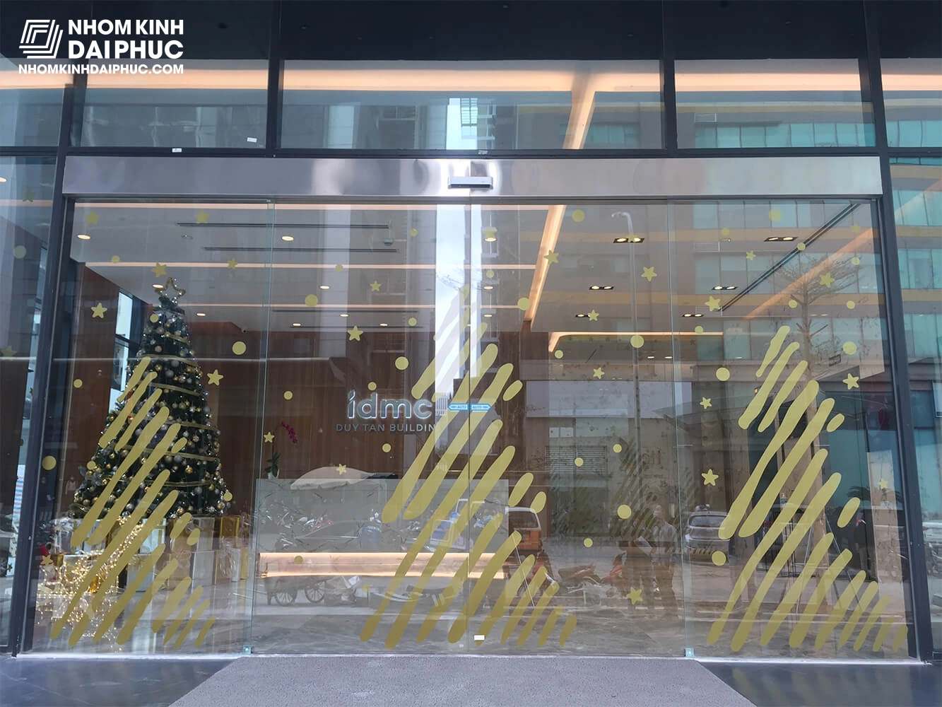 Cửa tự động lắp đặt tòa nhà