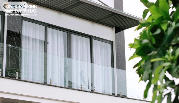 Cửa nhôm Topal 4 cánh lùa