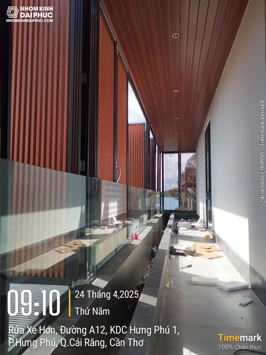 Cửa xếp gấp Kogen