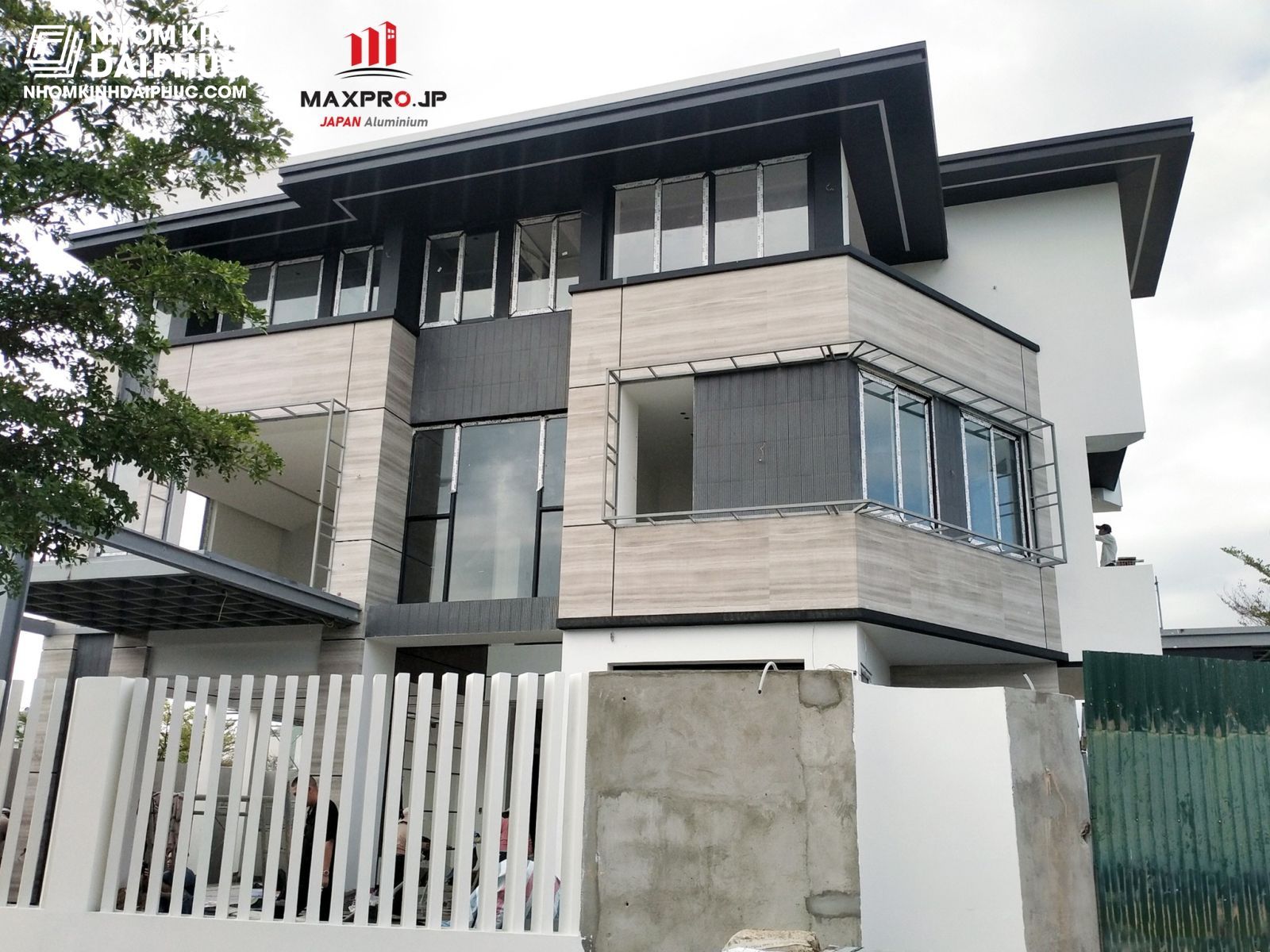 Khám phá đặc điểm nổi bật của Cửa Nhôm Maxpro