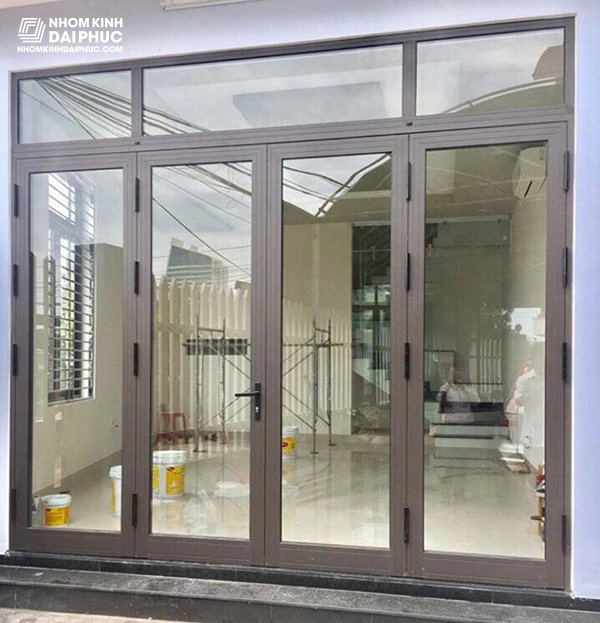 Cửa nhôm Xingfa màu nâu cà phê