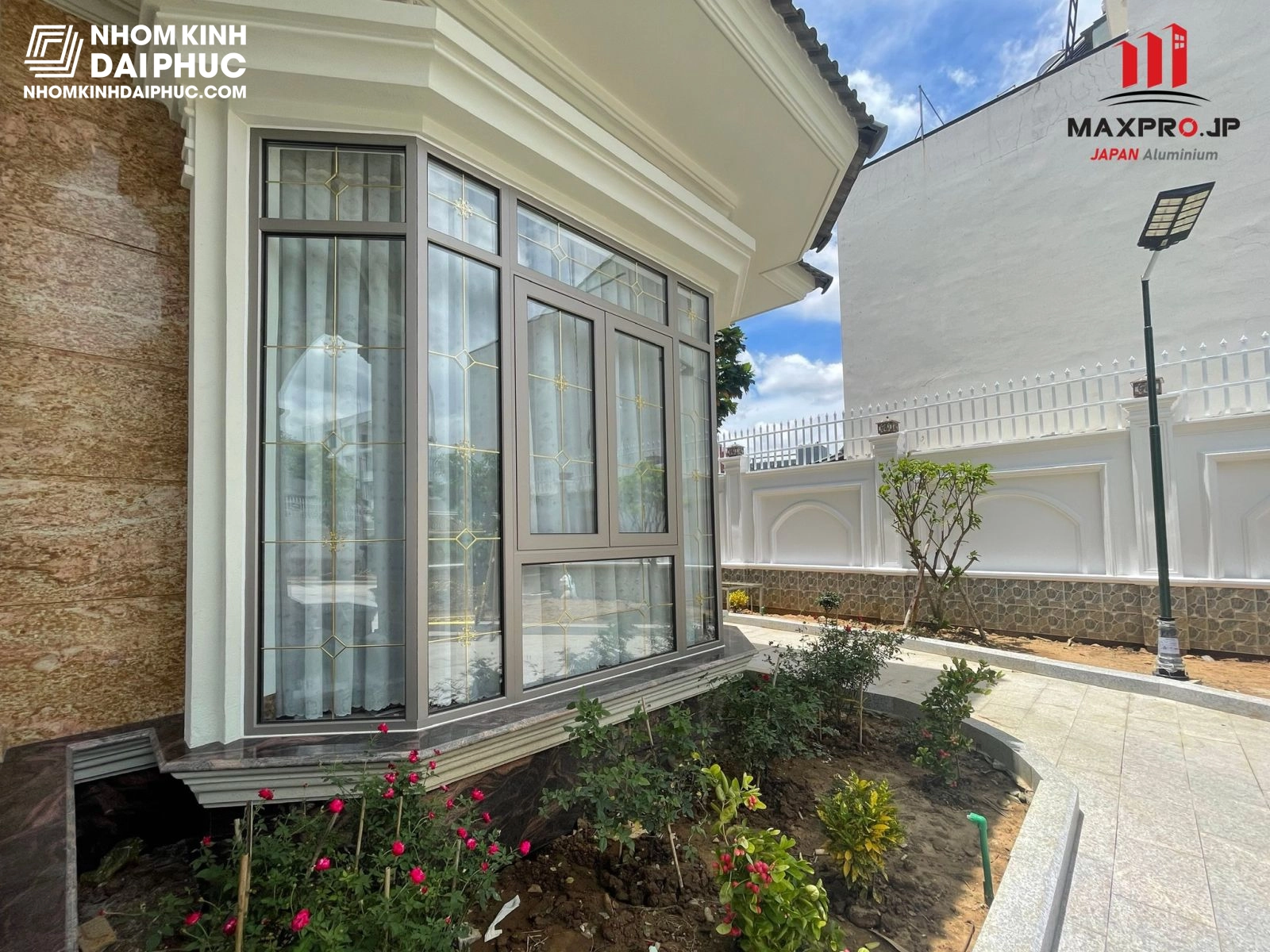 Cửa sổ nhôm kính Maxpro