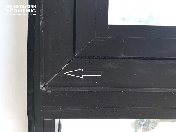 Cửa Nhôm Xingfa Bị Vô Nước Do Vật Liệu Nhôm Kém Chất Lượng