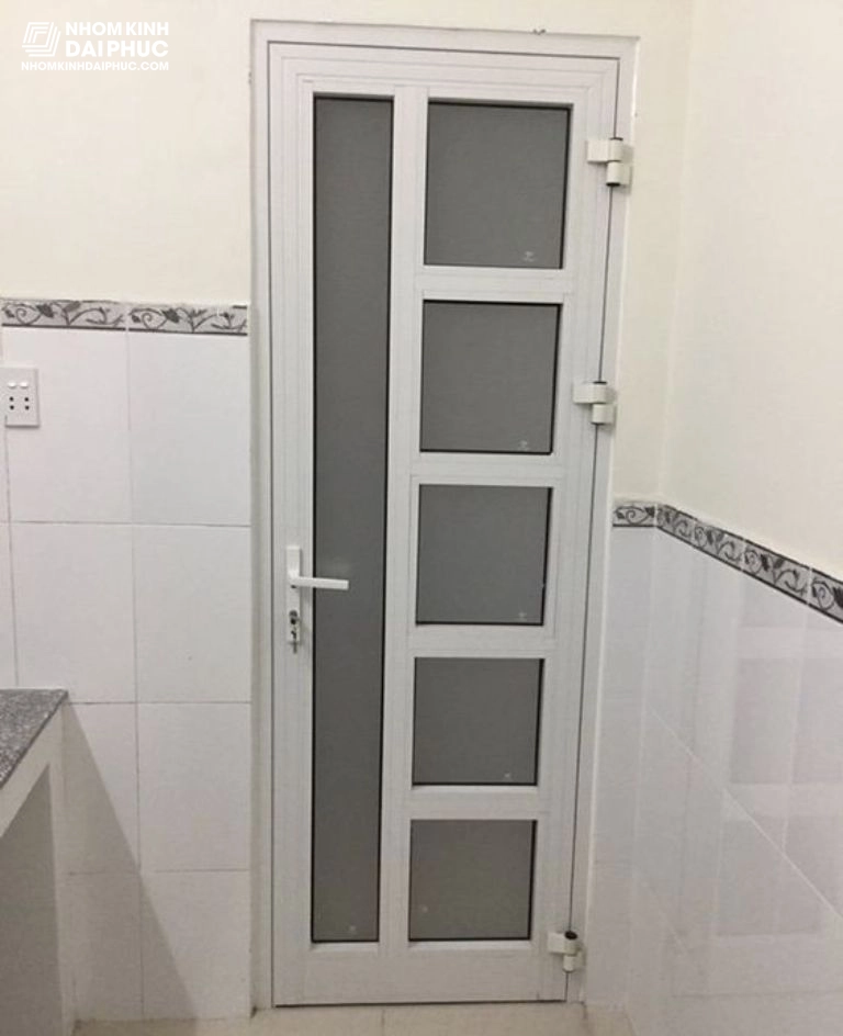 Cửa Xingfa màu trắng chia đố