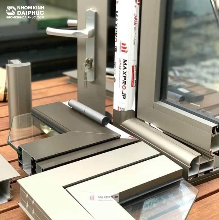 Nhôm Maxpro Màu Sâm Banh