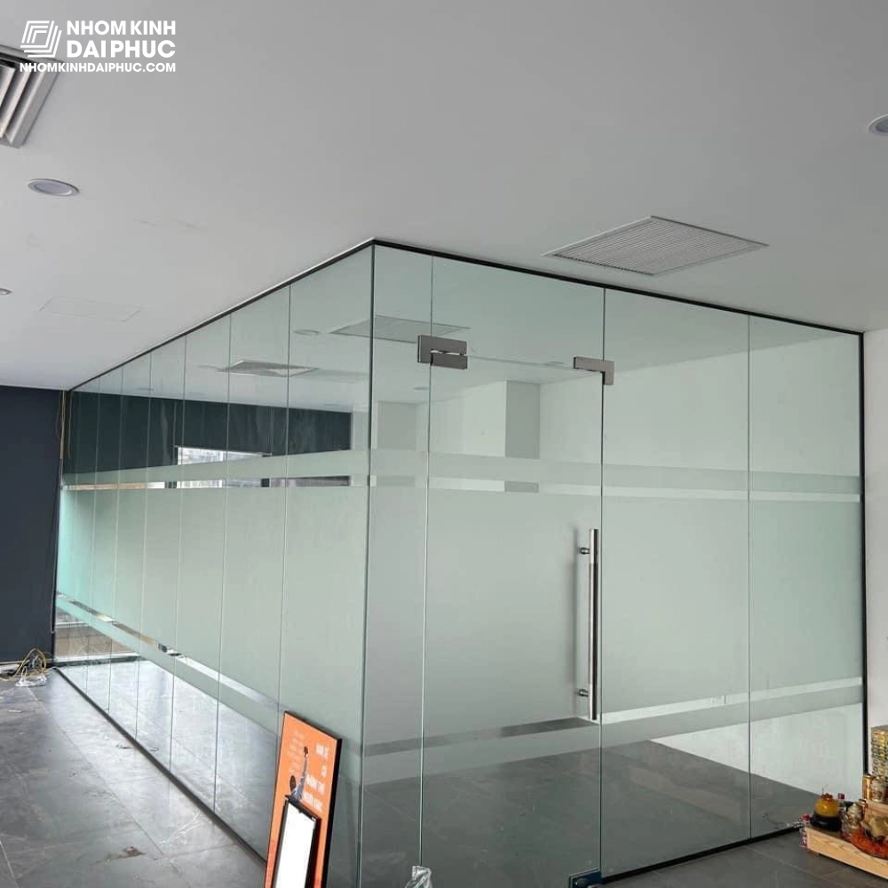 Vách Kính Cường Lực Cách Âm