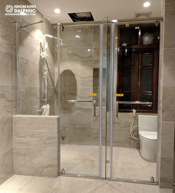 Mẫu phòng tắm kính sang trọng thi công tại Tỉnh Lạng Sơn