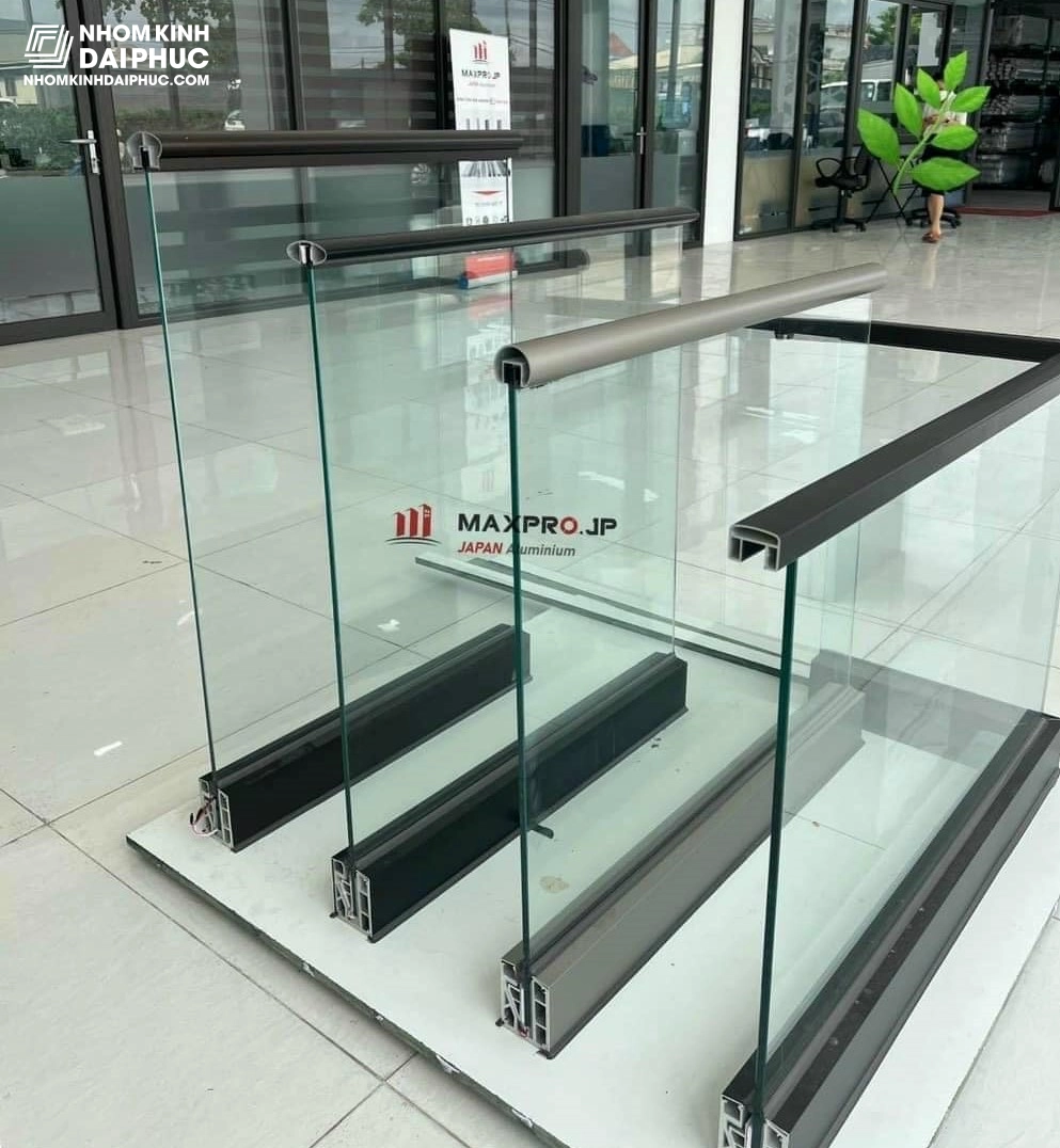 4 mẫu tay vịn lan can nhôm Maxpo