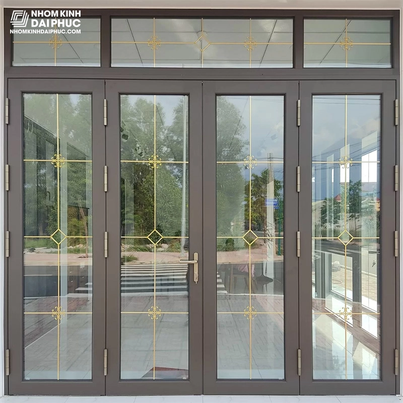 Mẫu cửa xingfa 4 cánh kính hộp nan đồng
