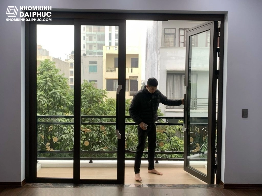 Cửa Trượt Quay 4 Cánh