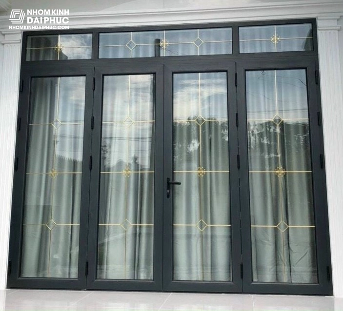 Cửa nhôm xingfa 4 cánh dùng kính hộp nan hoa đồng