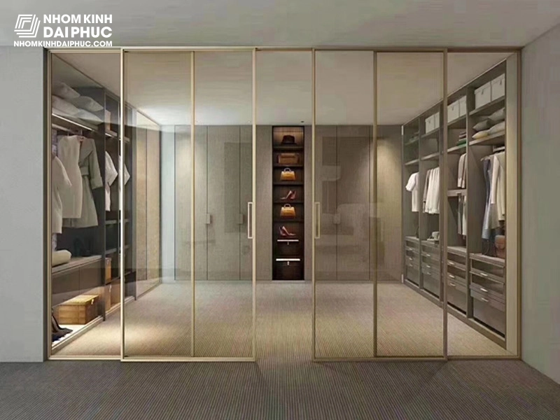 Cửa nhôm Slim 4 cánh lùa đối xứng màu vàng Gold