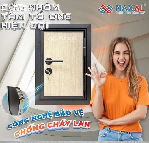 Cửa nhôm tấm tổ ong MAXAL chống cháy lan hiệu quả