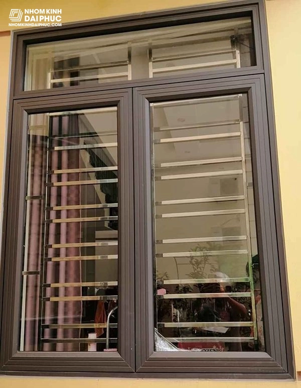 Cửa Nhôm Xingfa Màu Nâu Cà Phê