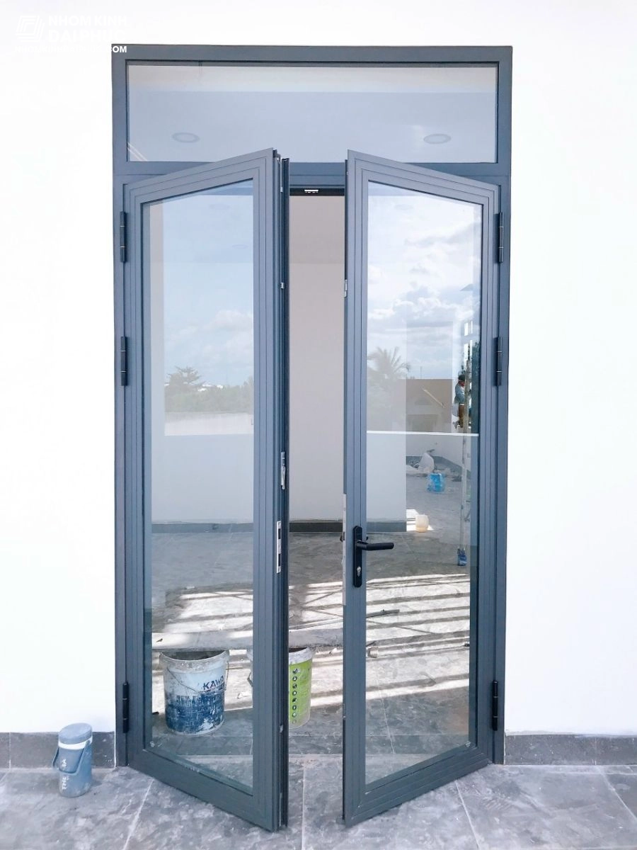 Cửa Nhôm Xingfa Màu Xám