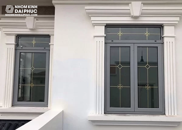Cửa sổ nhôm xingfa kính hộp nan hoa đồng