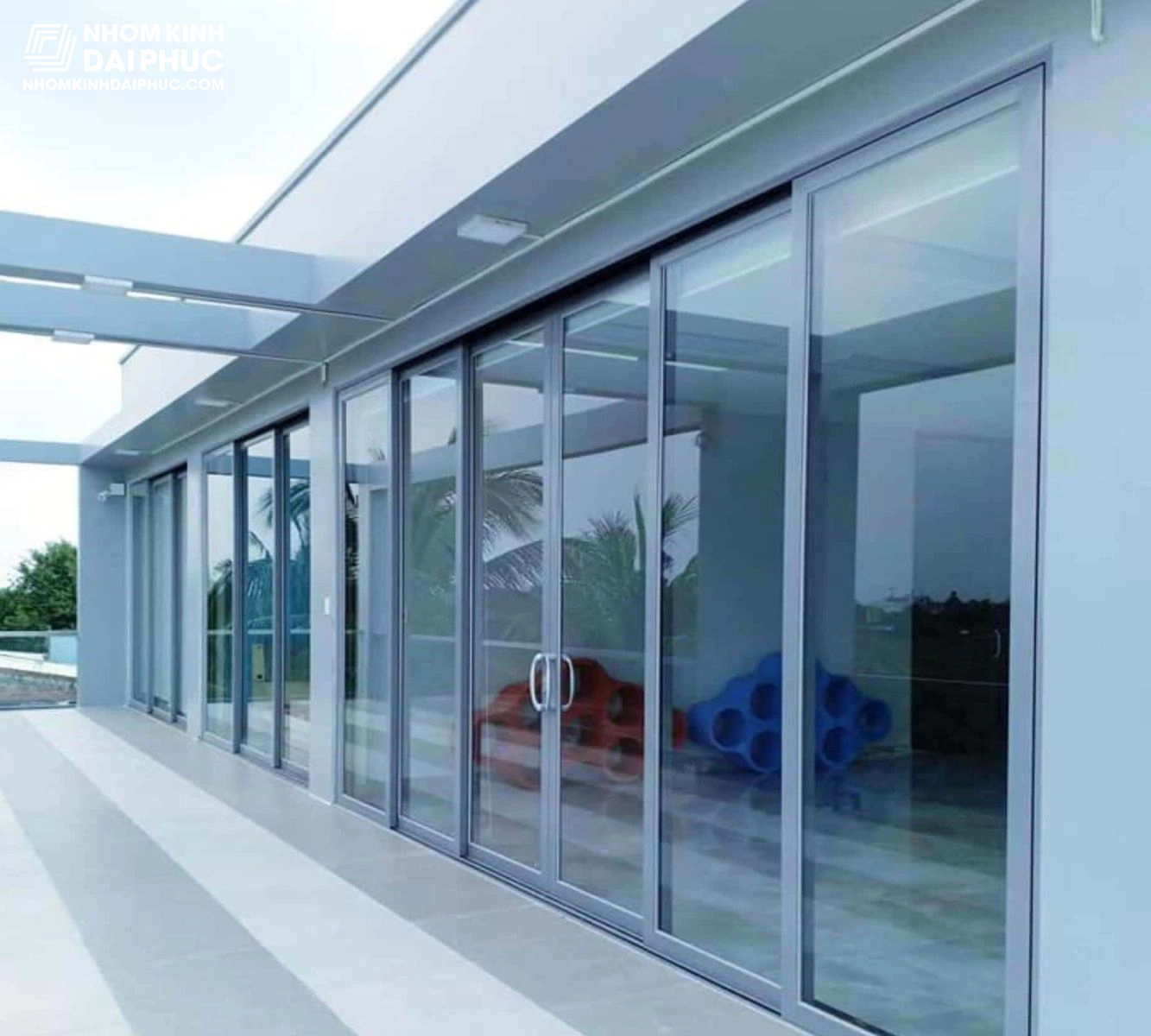 Cửa đi trượt nhôm Xingfa