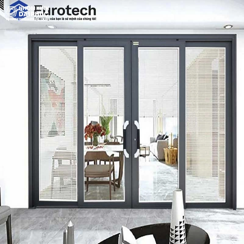 Cửa trượt quay Eurotech 4 cánh hệ nẹp liền