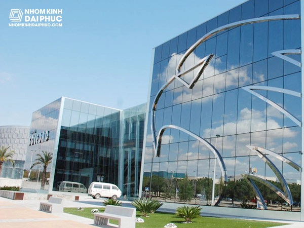 Vách kính mặt dựng cách nhiệt