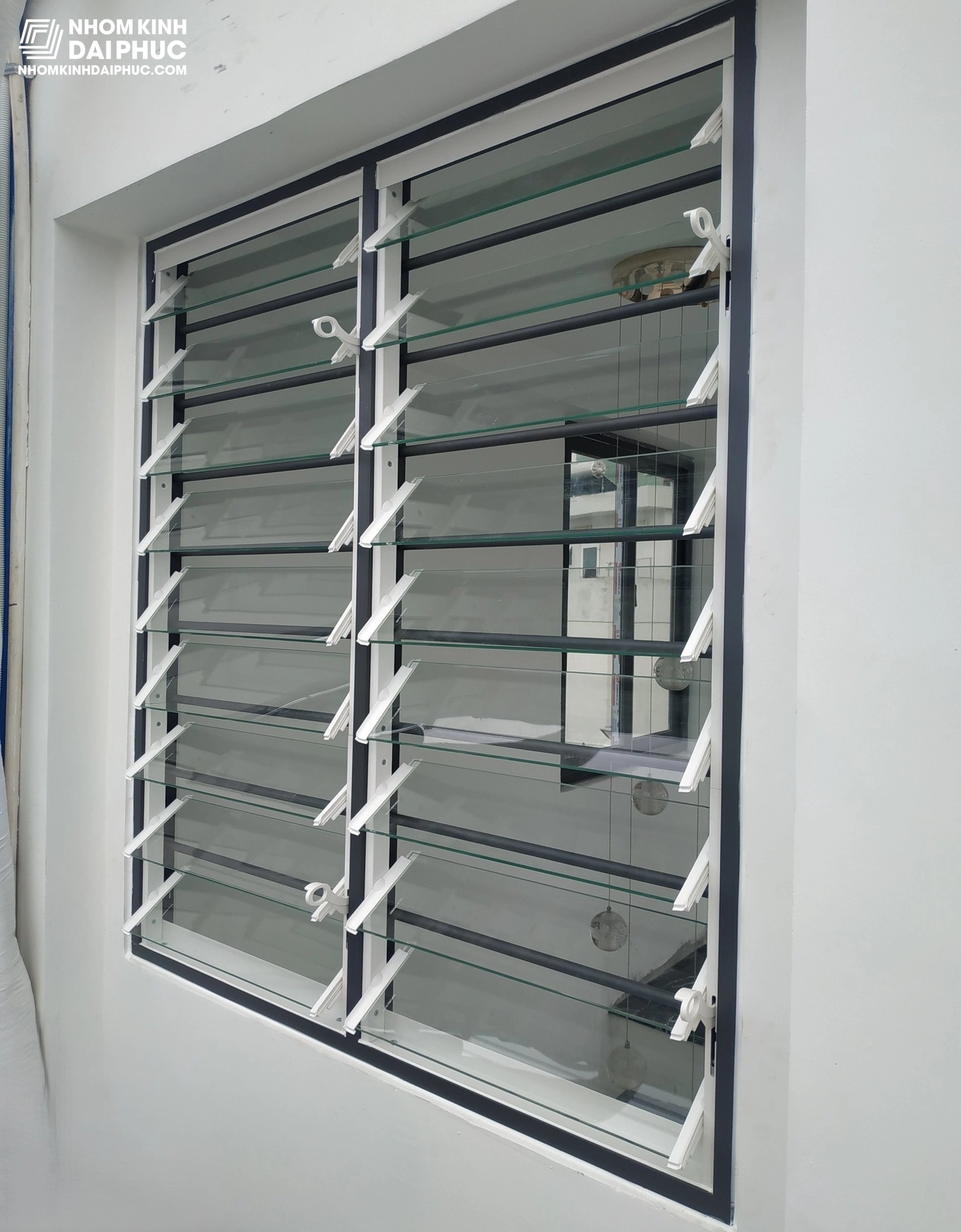 Cửa Chớp Kính