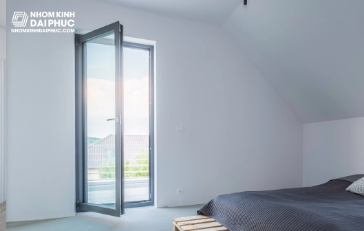 Cửa Đi Mở Quay Topal Prima