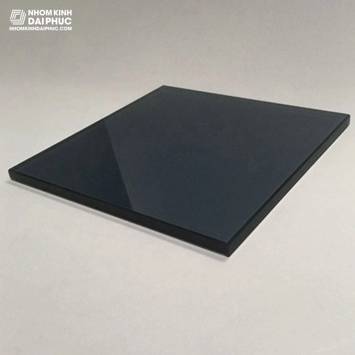 Kính 5 ly cường lực màu đen