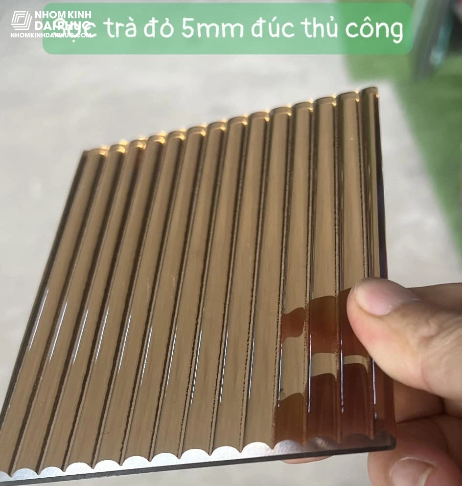 Kính Sọc 5ly Màu Trà